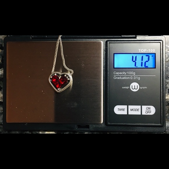 “One Love” Petite Heart Earring & Necklace Set ❤️ - Picture 5 of 11